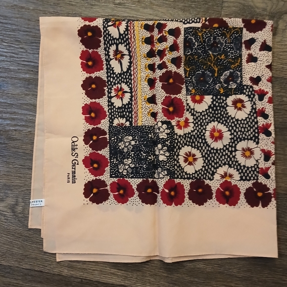 Vintage Odile St Germain Paris Made in France Scarf. - Picture 8 of 15